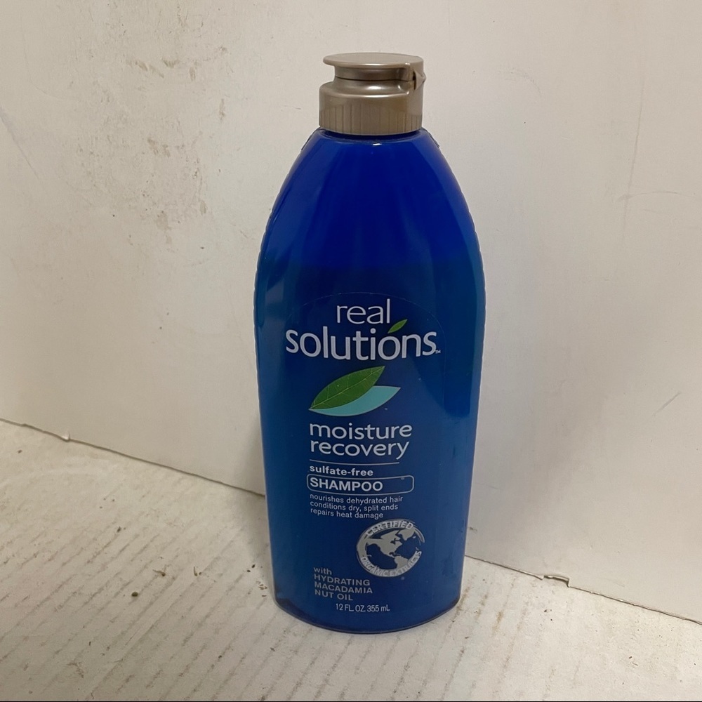 Real Solutions Moisture Recovery Shampoo HTF
